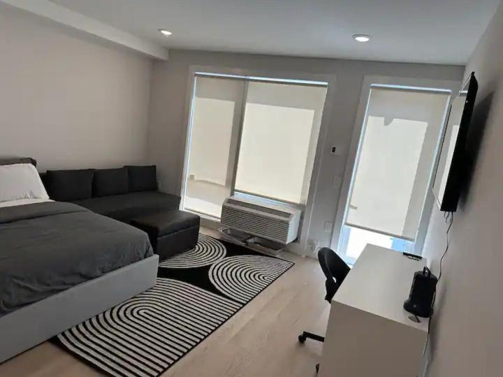 Luxury Stay For Nyc Visit Jersey City 7 Min Walk Nyc Train Station ภายนอก รูปภาพ