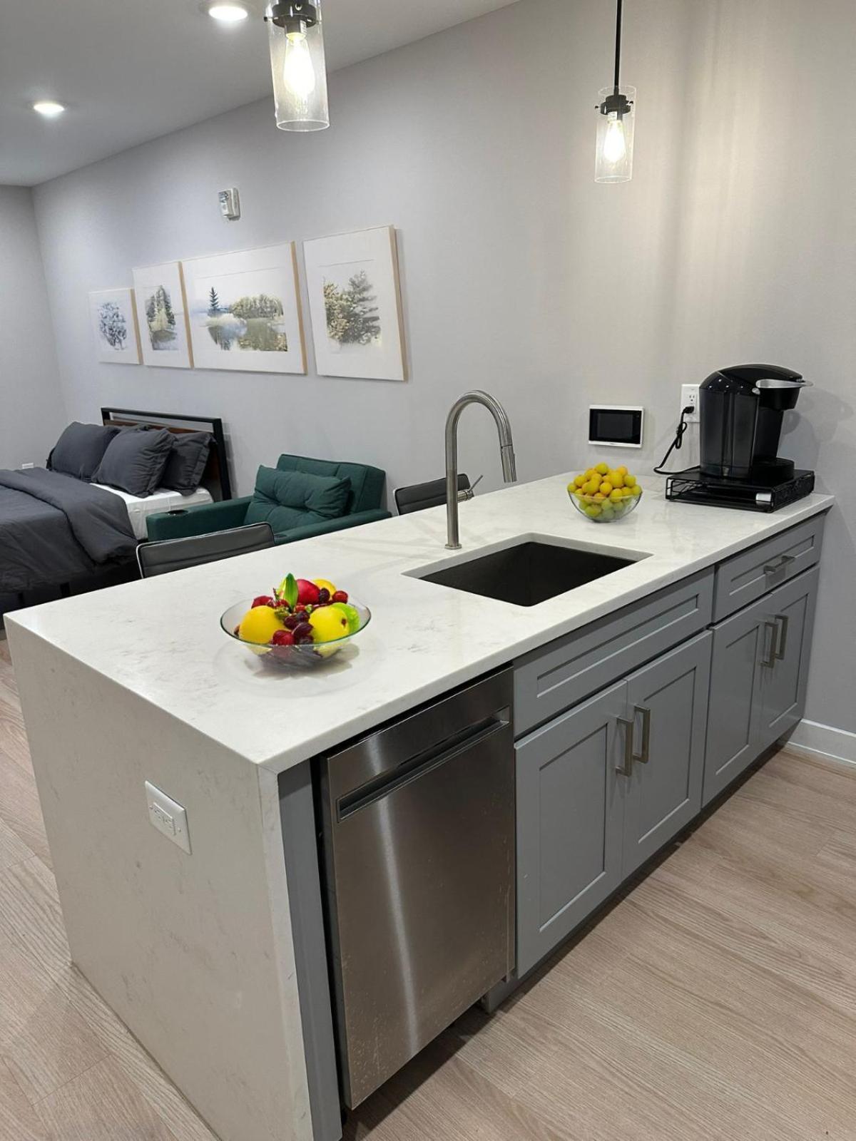 Luxury Stay For Nyc Visit Jersey City 7 Min Walk Nyc Train Station ภายนอก รูปภาพ